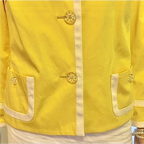 ESCADA 2 PIECE JACKET 43 AND PANTS 44 SET IN SUNFLOWER IN EXCELLENT CONDITION - Picture 6 of 16